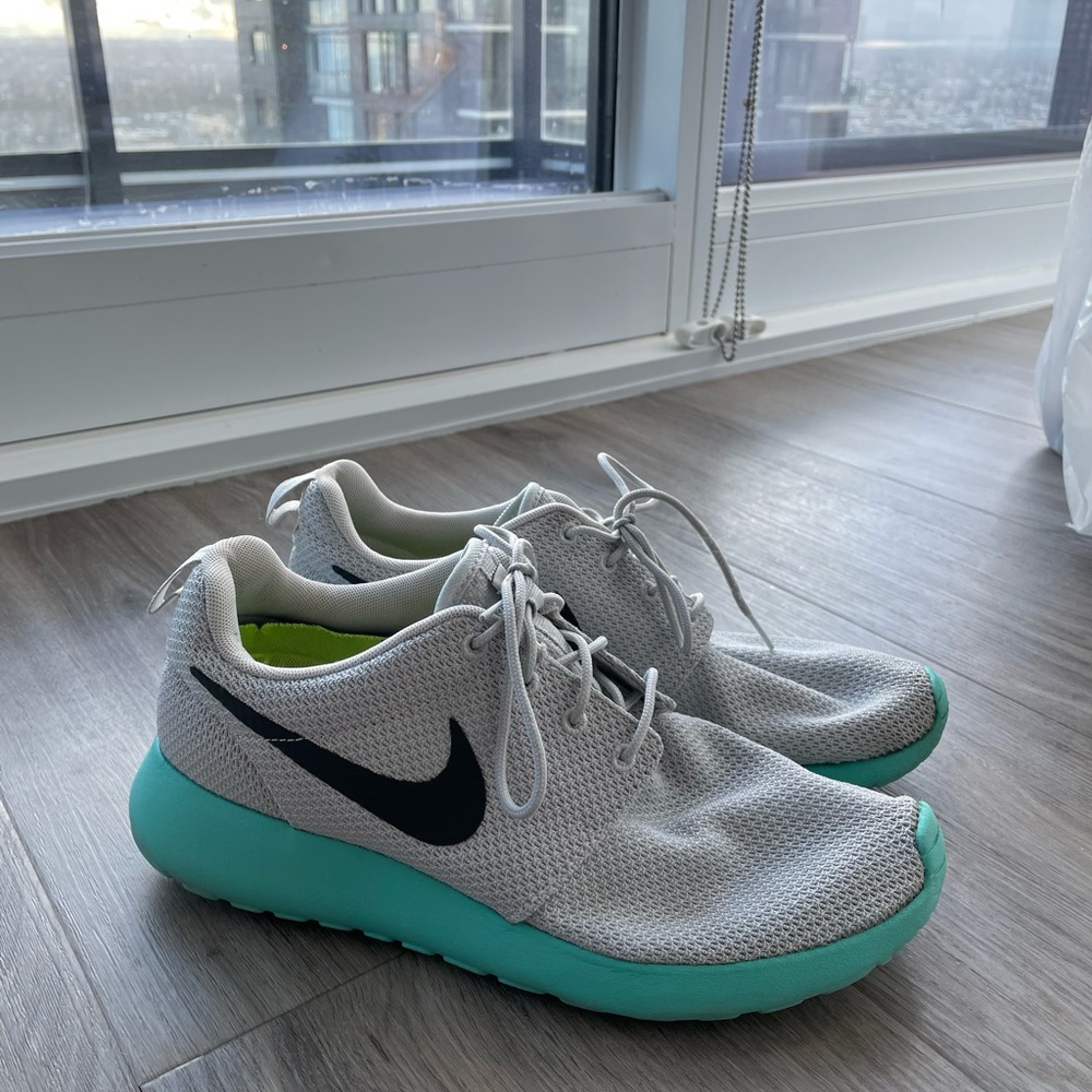 Men’s Nike Roshe